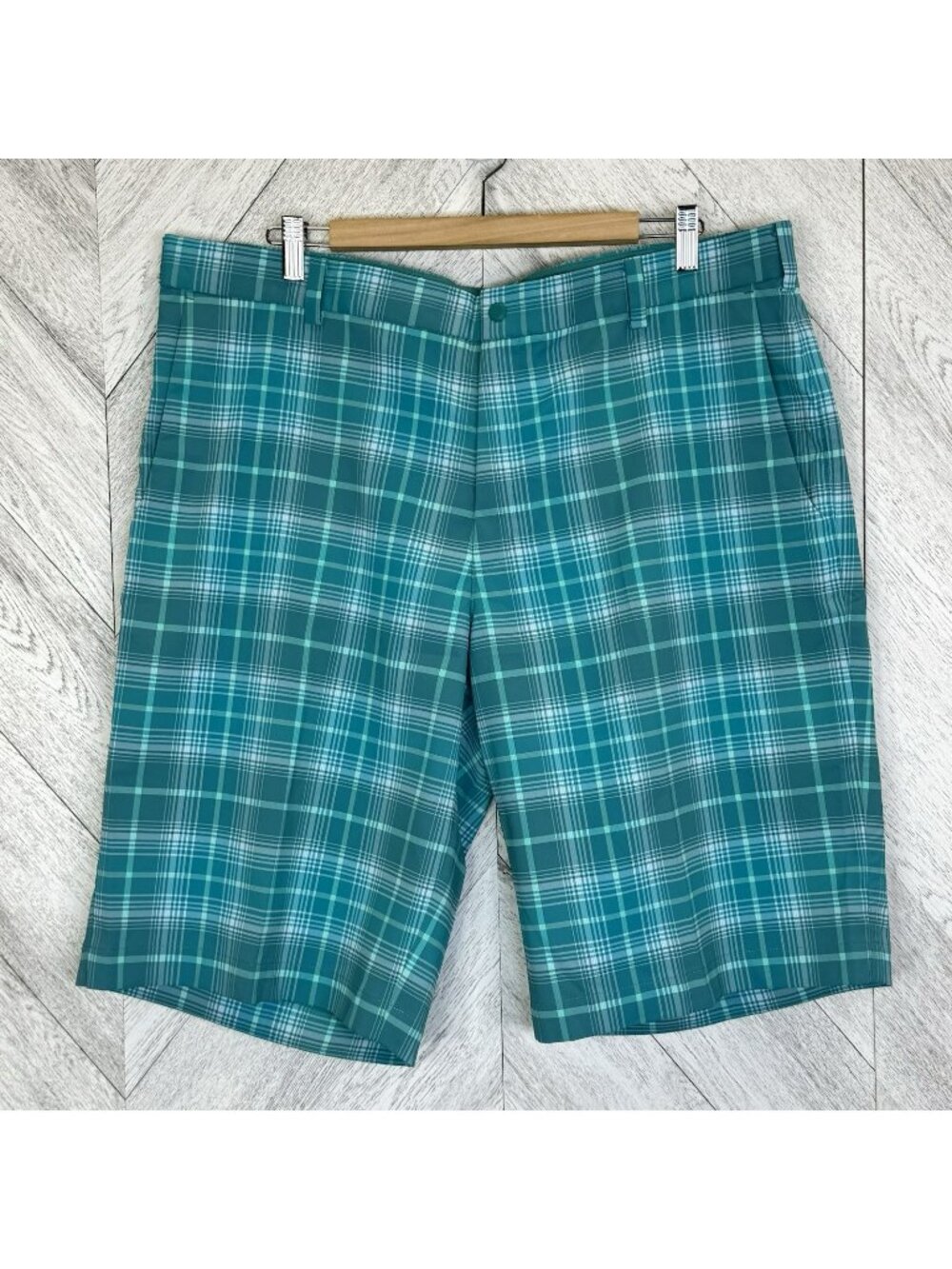 Nike Golf Tour Performance Shorts Mens Size 40 Teal Green Plaid Dri-Fit 12"